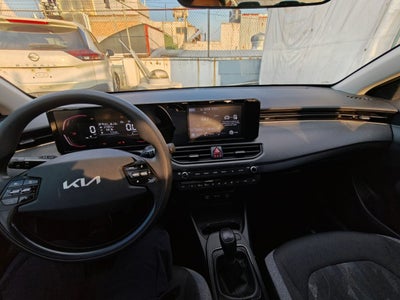 2025 Kia K3 LX MT