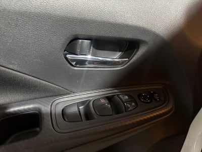 2022 Nissan VERSA ADVANCE CVT 22
