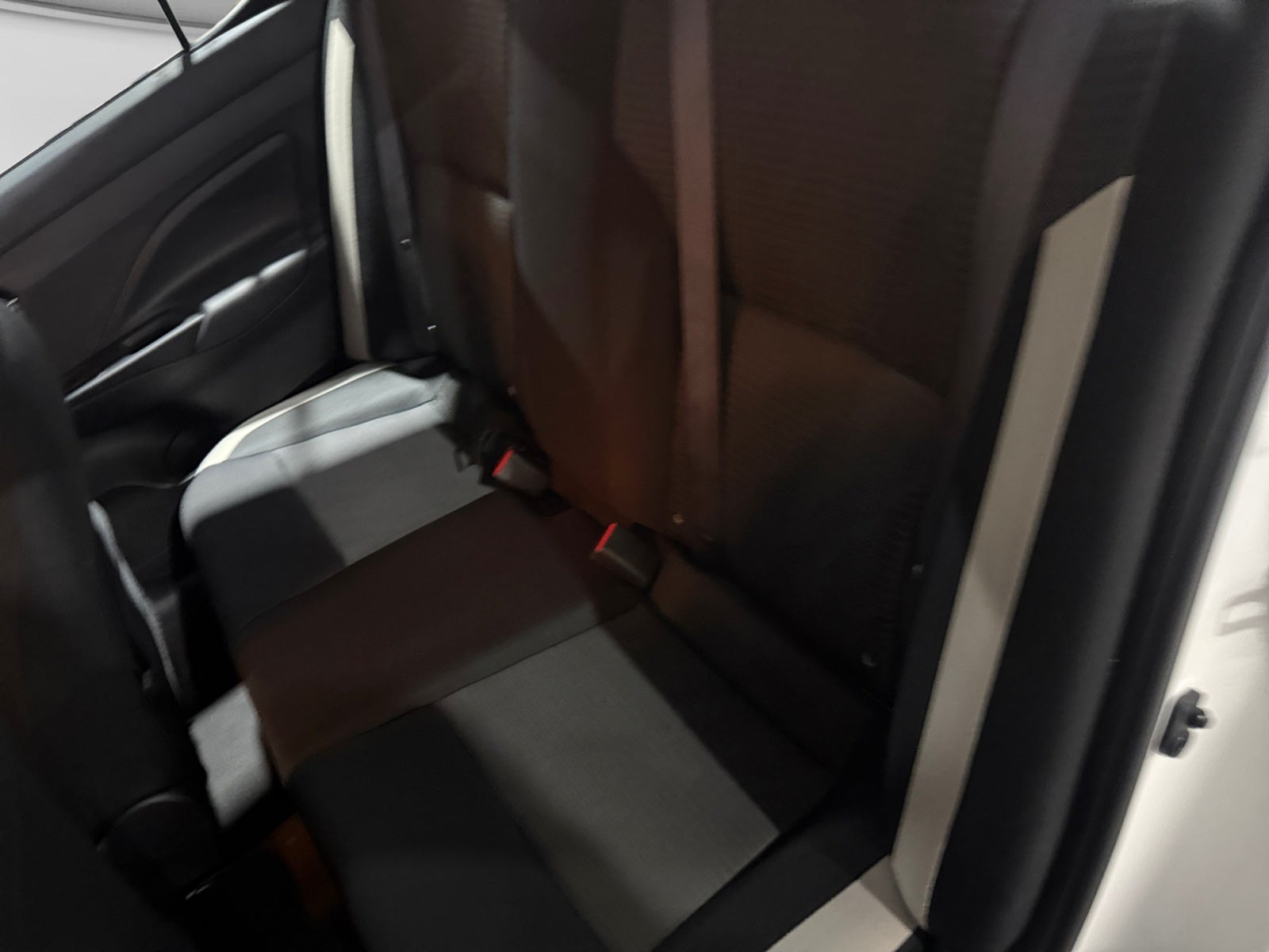 2022 Nissan VERSA ADVANCE CVT 22