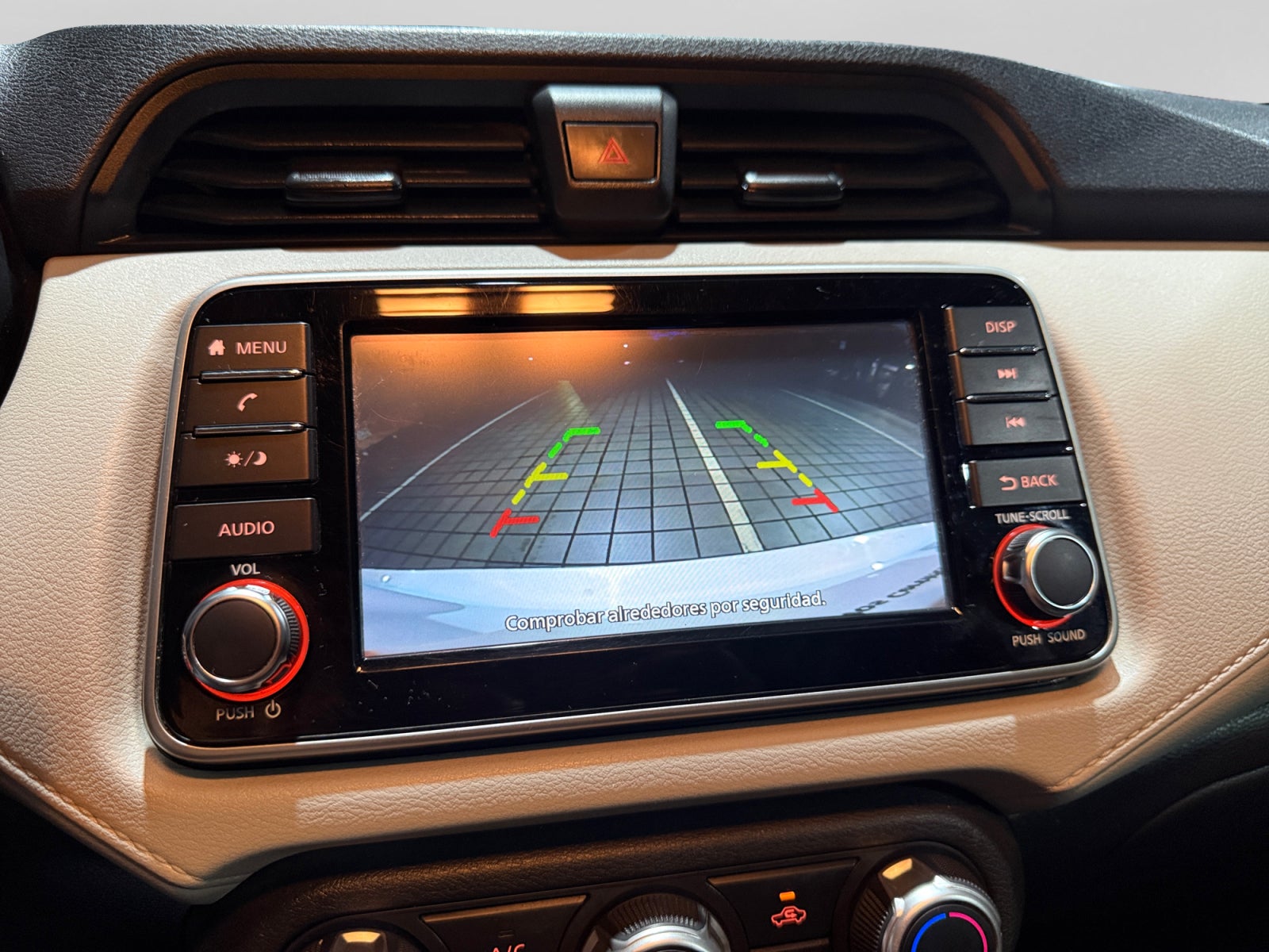 2022 Nissan VERSA ADVANCE CVT 22