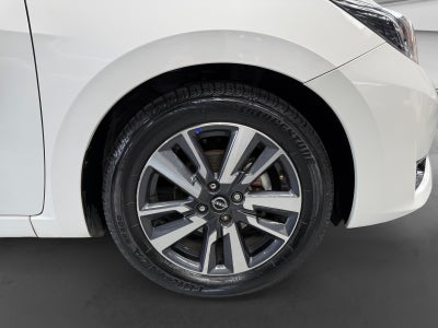 2023 Nissan VERSA ADVANCE CVT 23