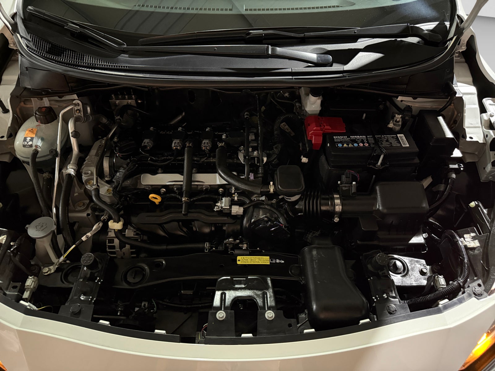 2025 Nissan VERSA ADVANCE MT 25
