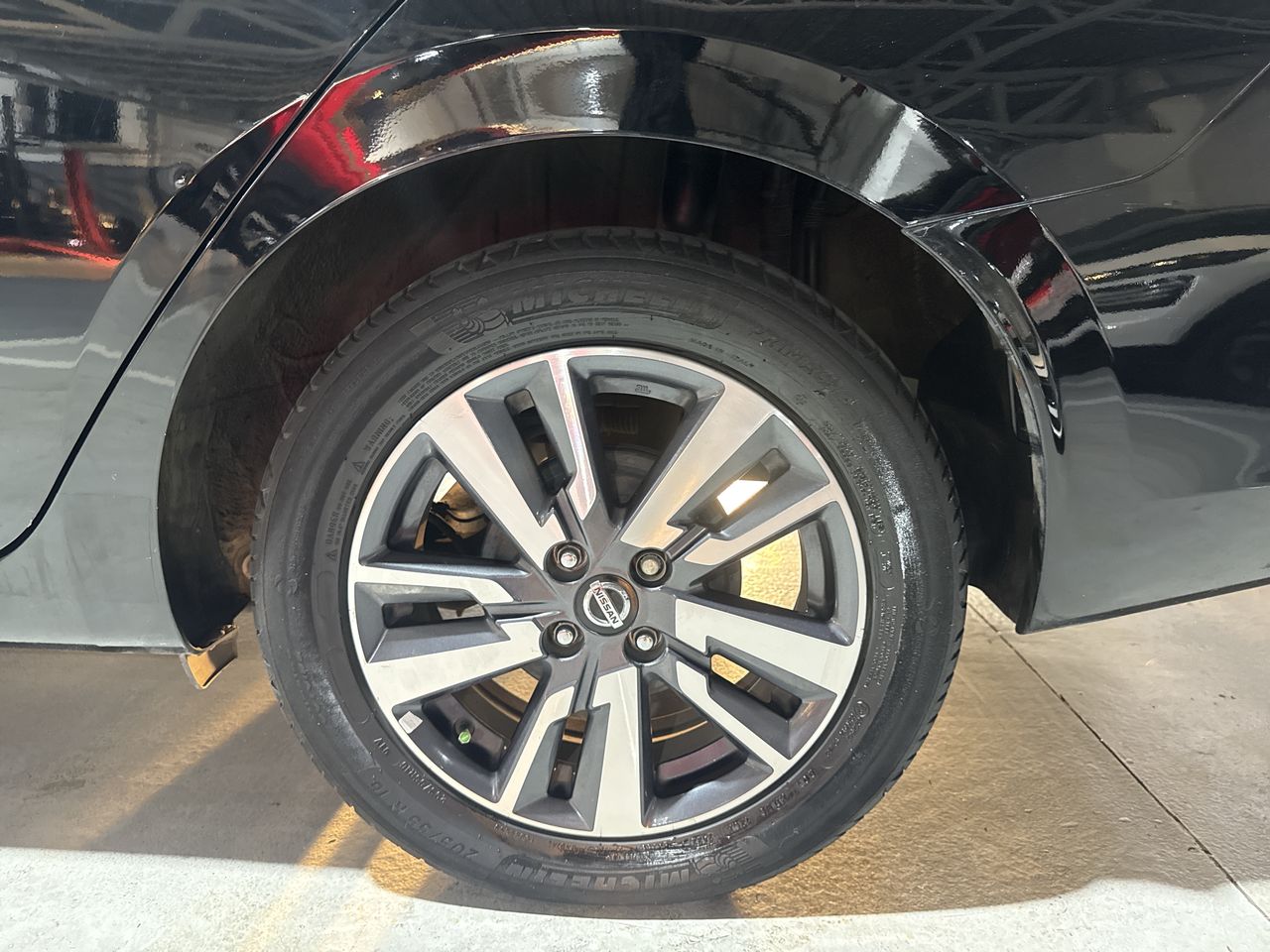2020 Nissan VERSA ADVANCE CVT