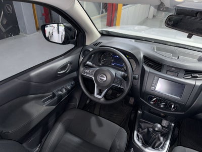 2025 Nissan FRONTIER XE TM 25