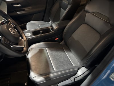 2025 Nissan KICKS PLATINUM CVT