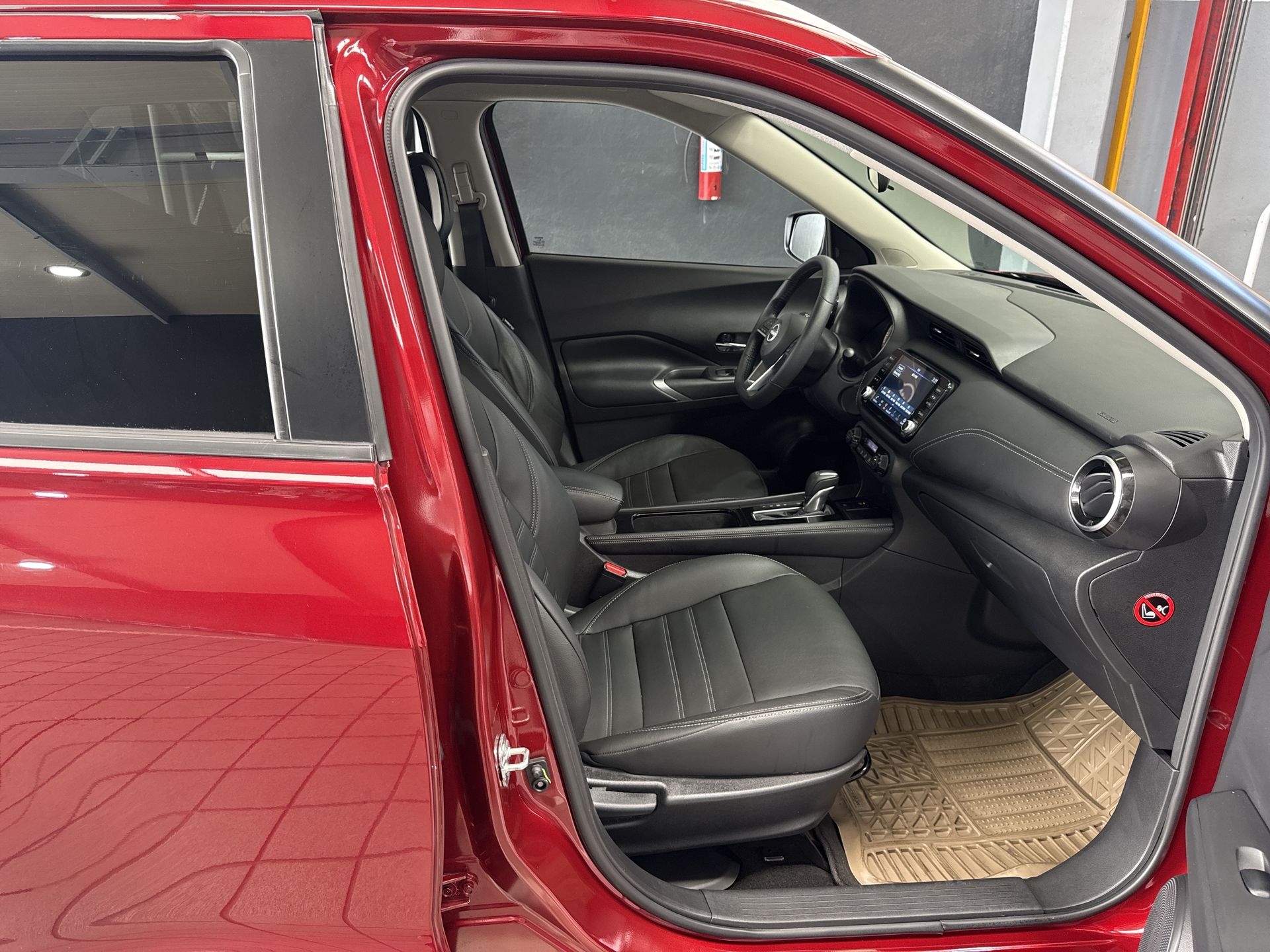 2024 Nissan KICKS PLATINUM 1.6 LTS CVT 24