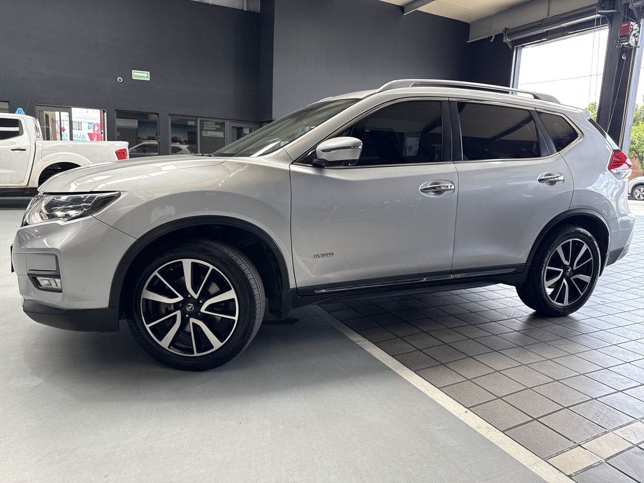 2019 Nissan X-TRAIL HYBRID