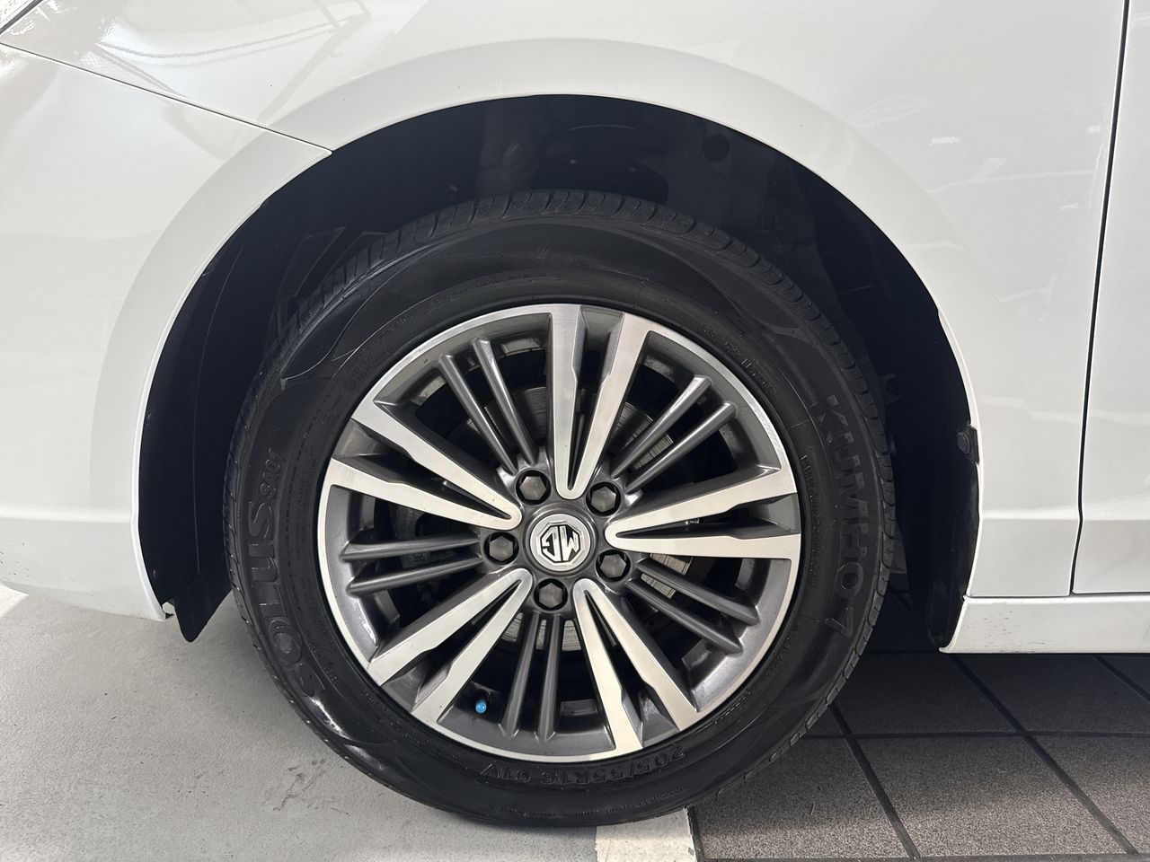 2024 MG MG 5 1.5L COM EXCITE MT