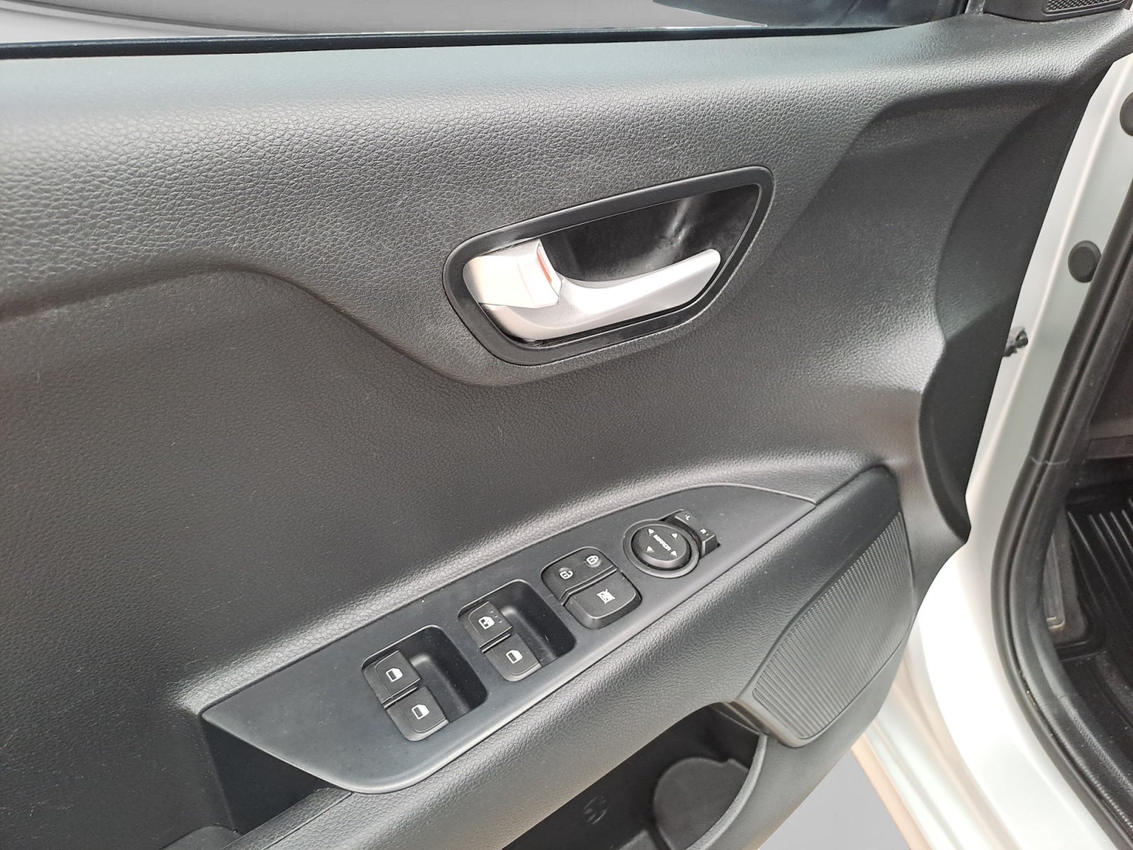 2022 Kia RIO LX TM