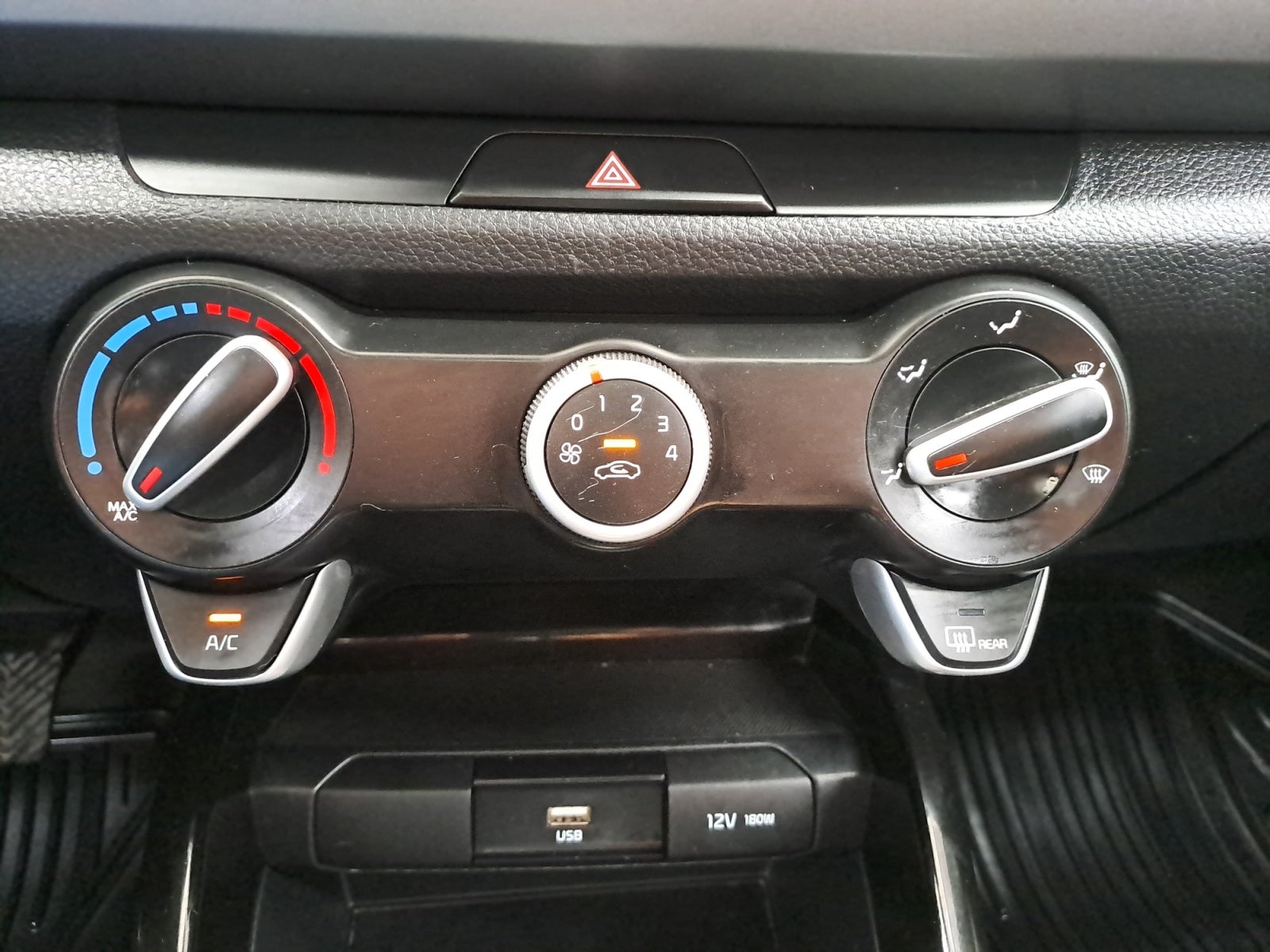2022 Kia RIO LX TM