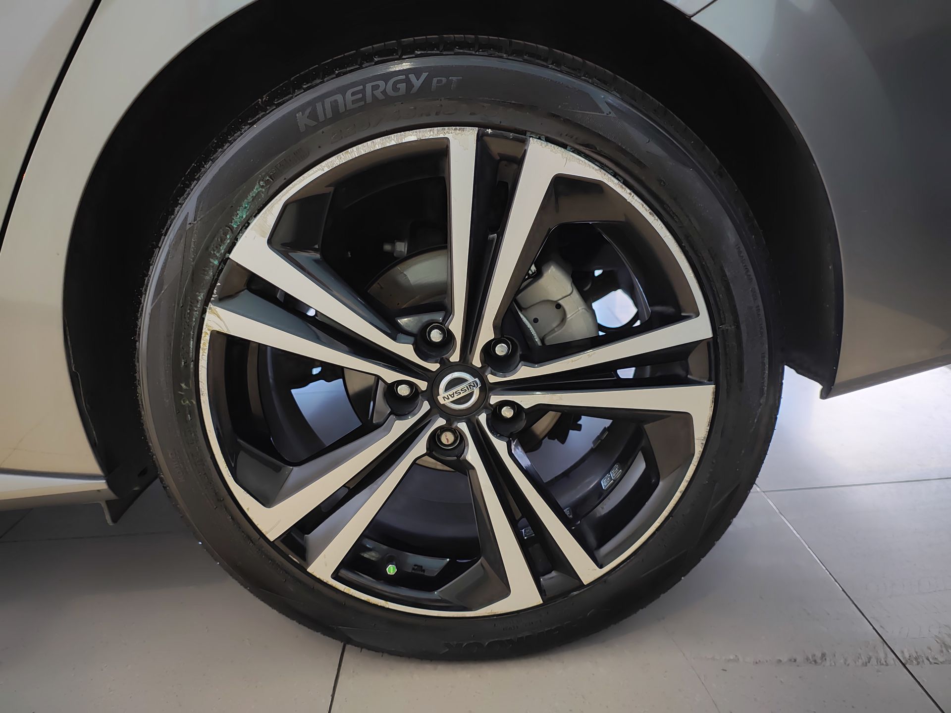 2023 Nissan SENTRA SR CVT 23