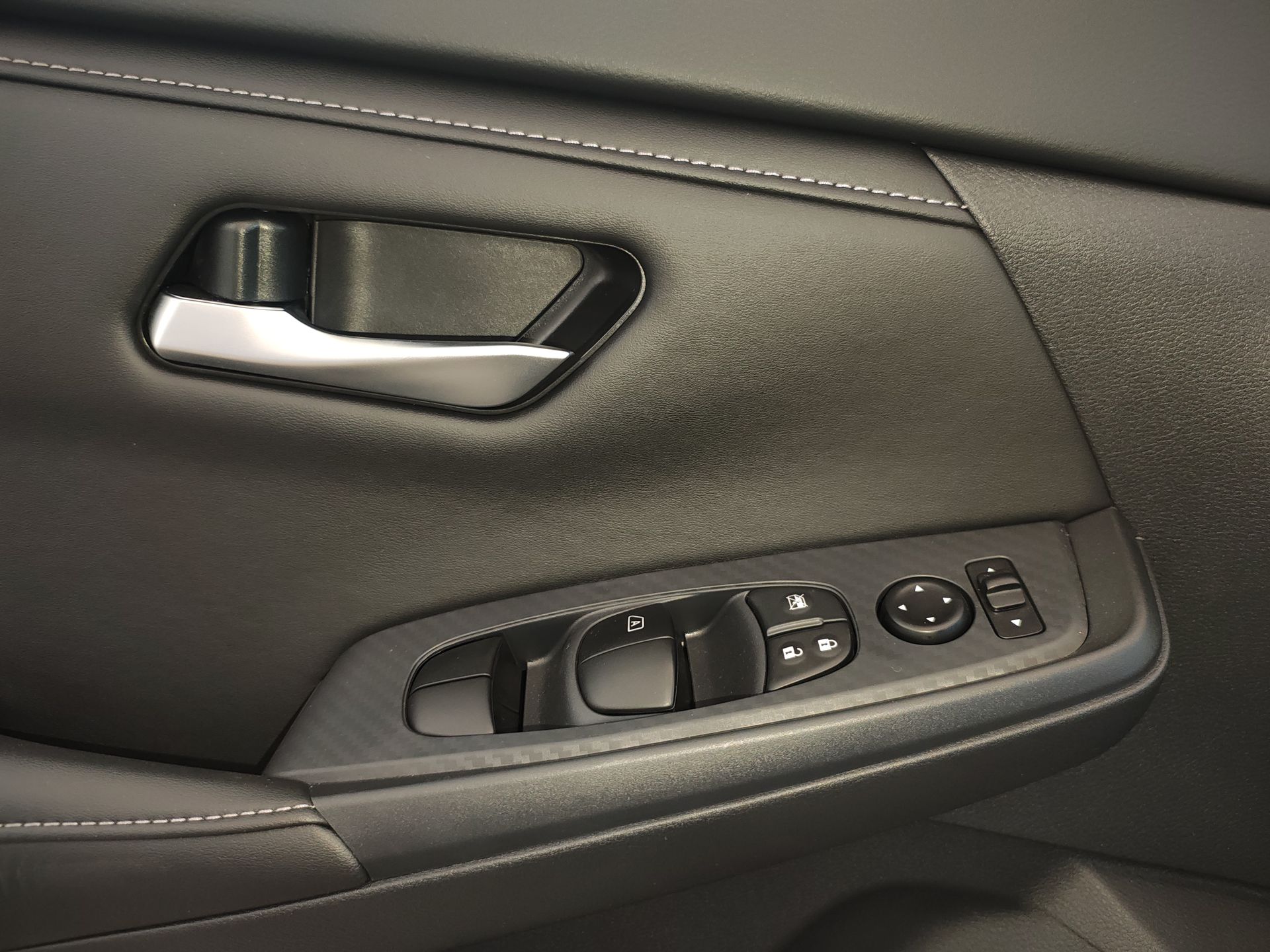 2025 Nissan SENTRA ADVANCE TM 25