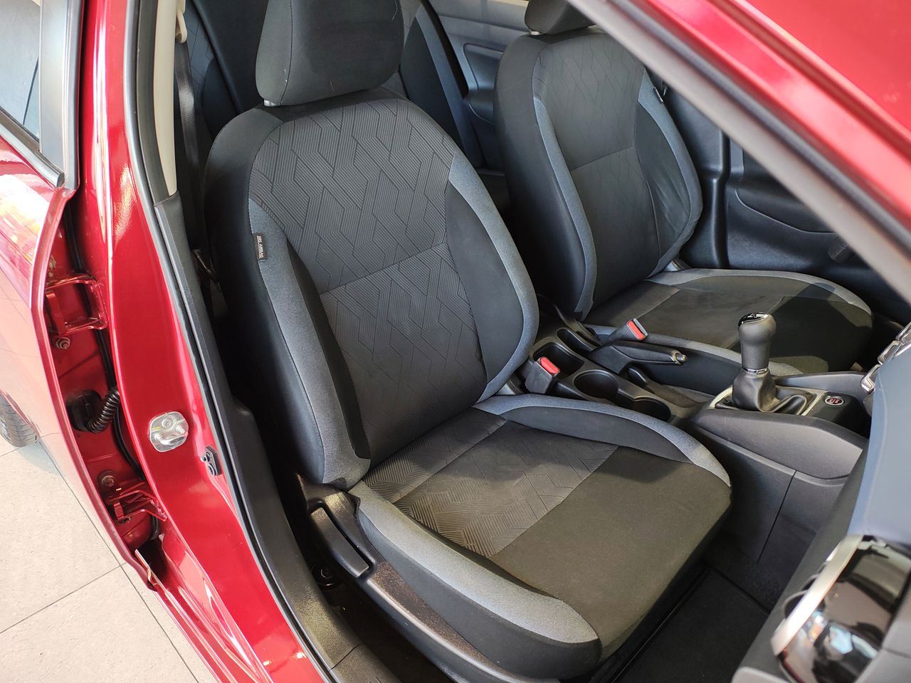 2020 Nissan VERSA PLATINUM CVT