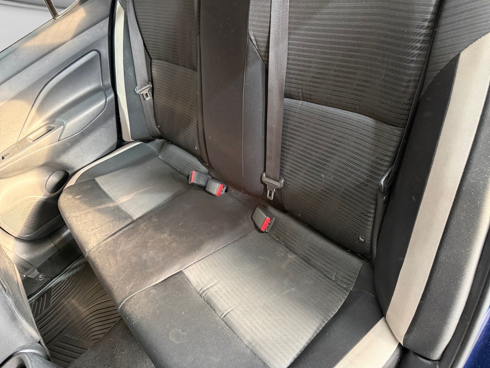 2020 Nissan VERSA ADVANCE MT