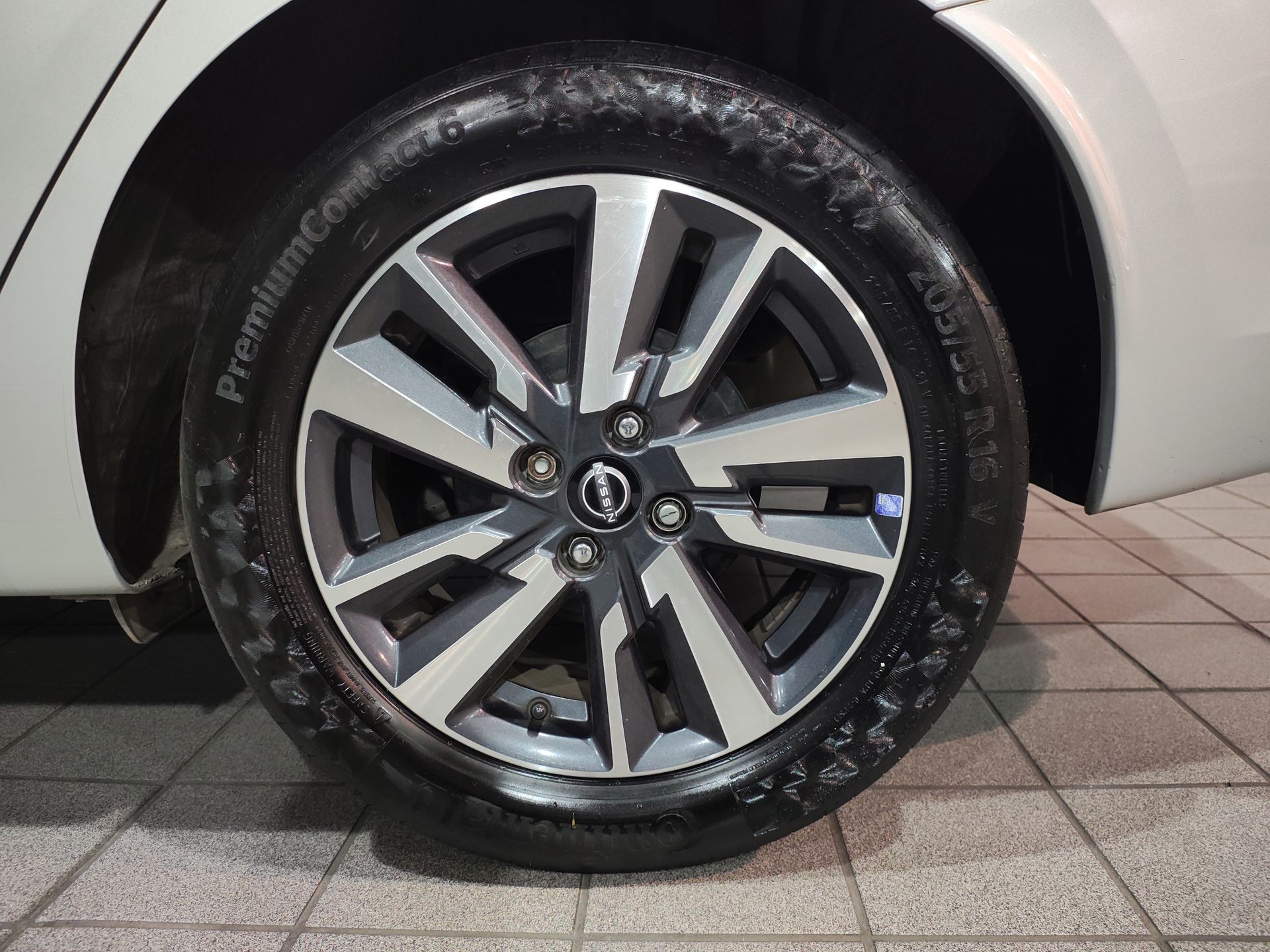 2023 Nissan VERSA ADVANCE MT 23