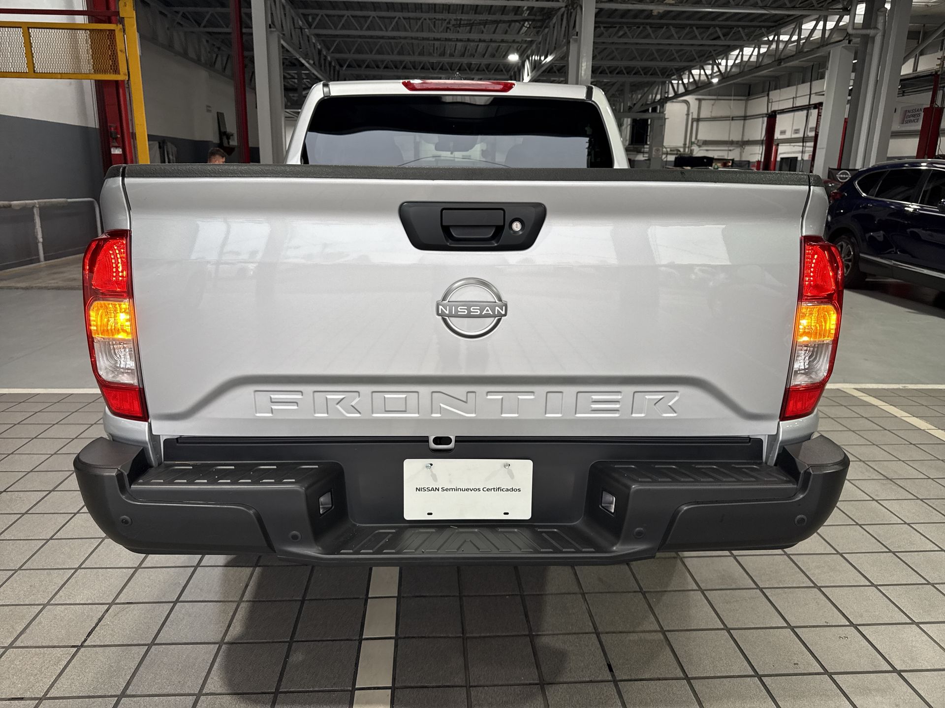 2025 Nissan FRONTIER XE TM 25