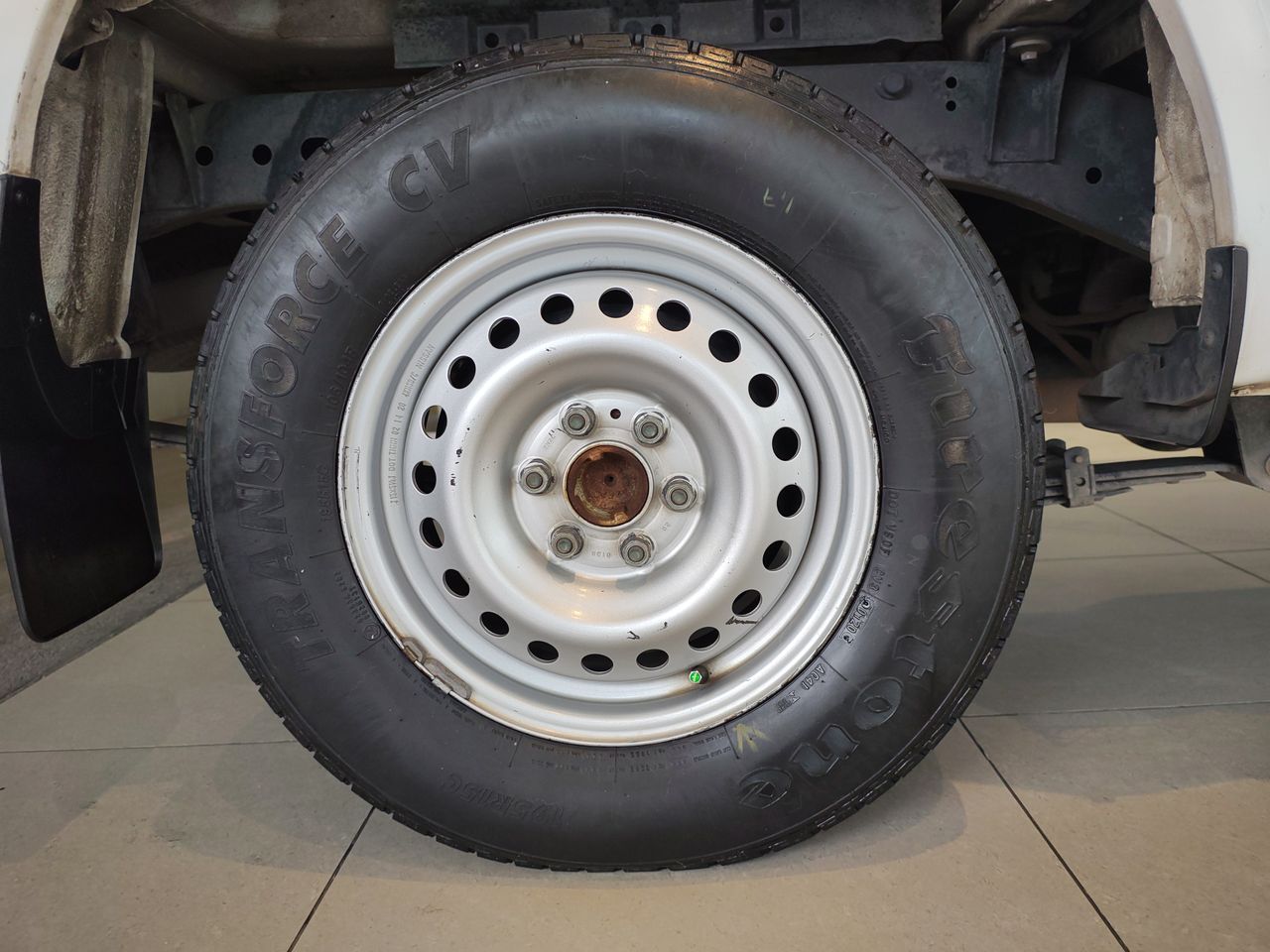 2020 Nissan NP300 DOBLE CABINA SE TM AC PAQ SEG 6VEL