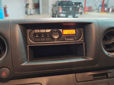 2024 Nissan NV350 URVAN PANEL AMPLIA AA 24