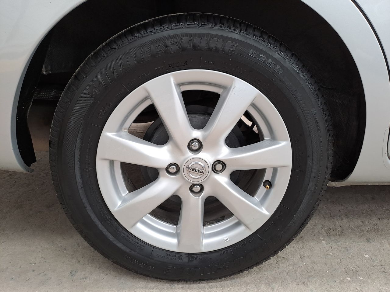 2019 Nissan VERSA SENSE AT AC