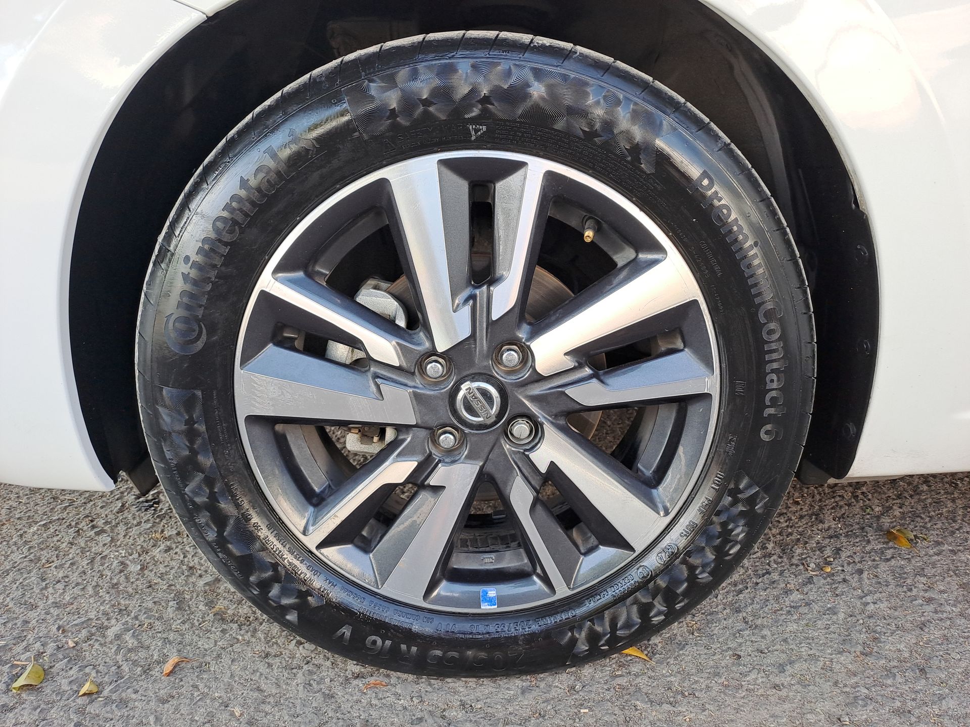 2022 Nissan VERSA ADVANCE CVT 22