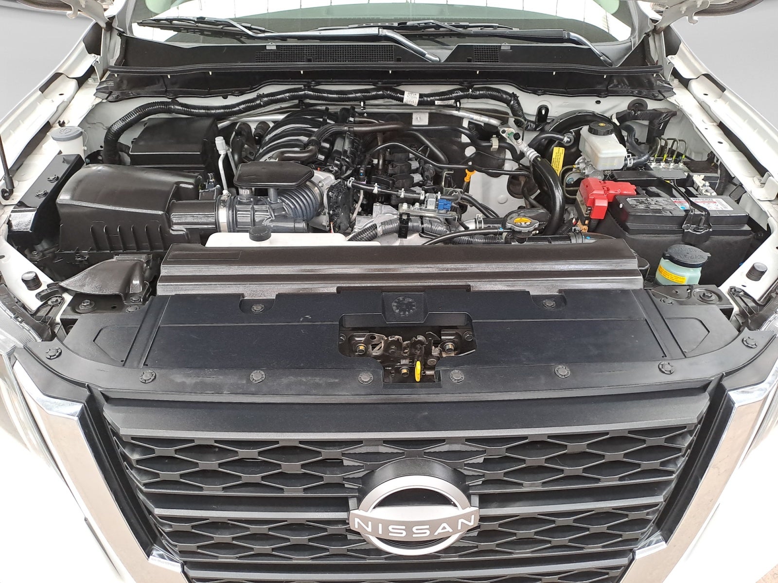 2024 Nissan FRONTIER FRONTIER LE TM 24