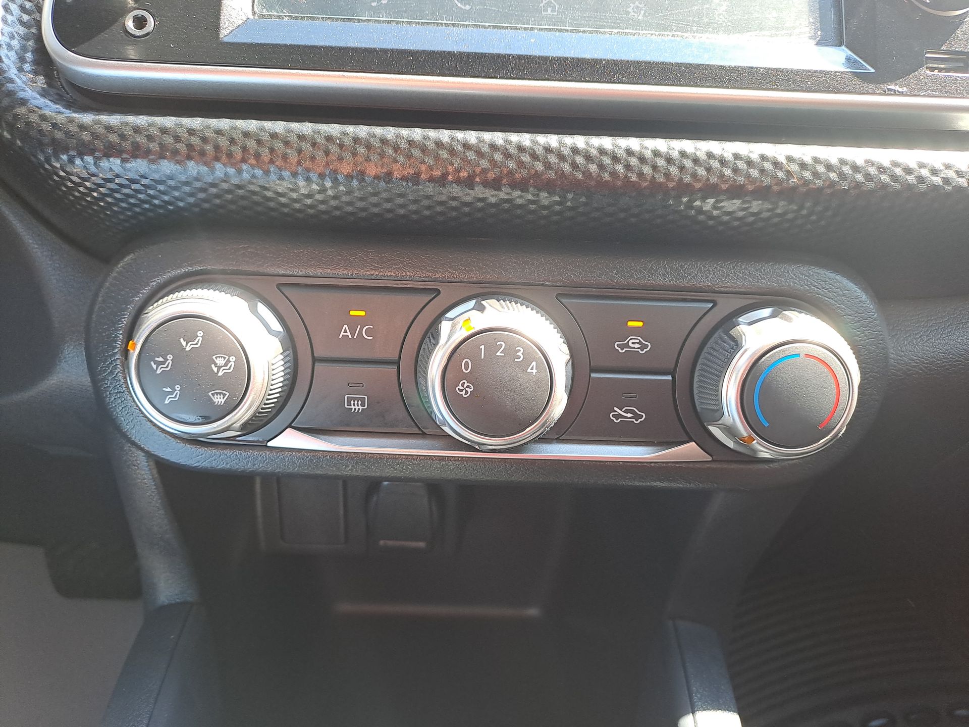 2025 Nissan KICKS PLAY ADVANCE 1.6 LTS CVT 25