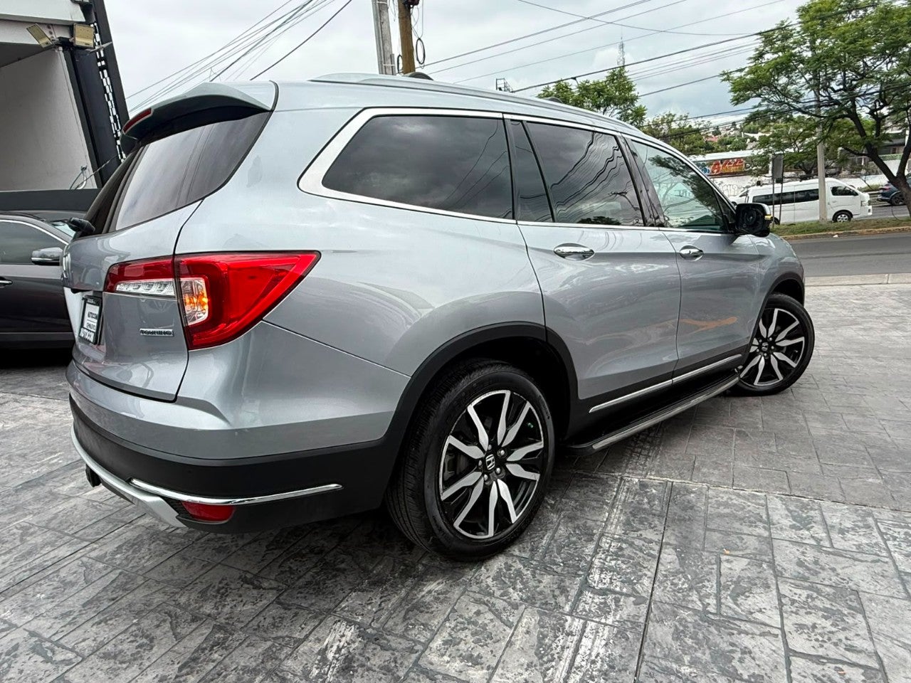 2021 Honda PILOT TOURING
