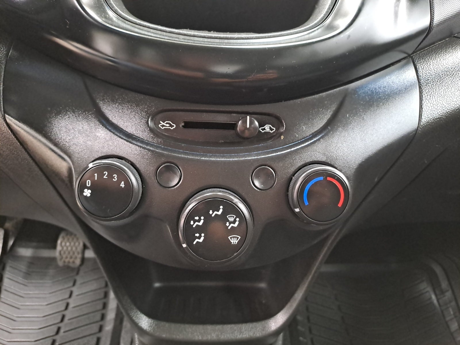 2020 Chevrolet BEAT LS A TM