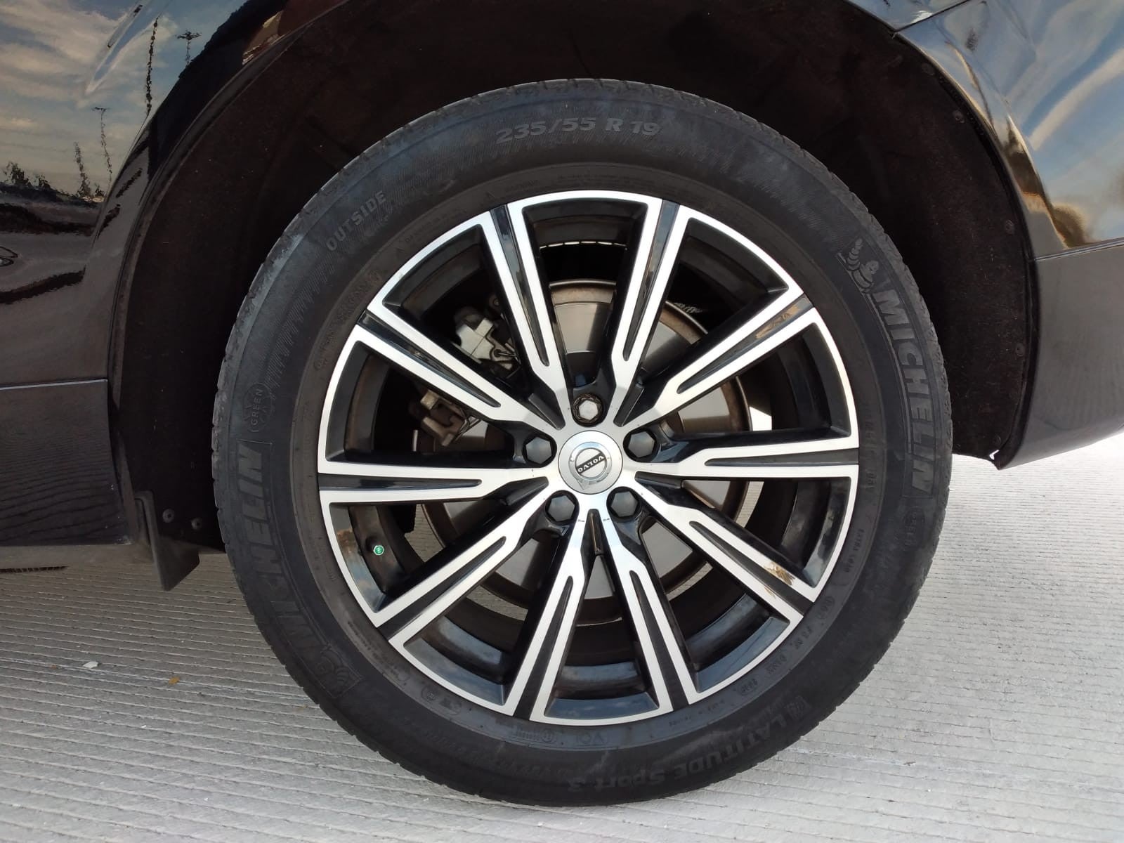 2019 Volvo XC60 INSCRIPTION T6 AWD