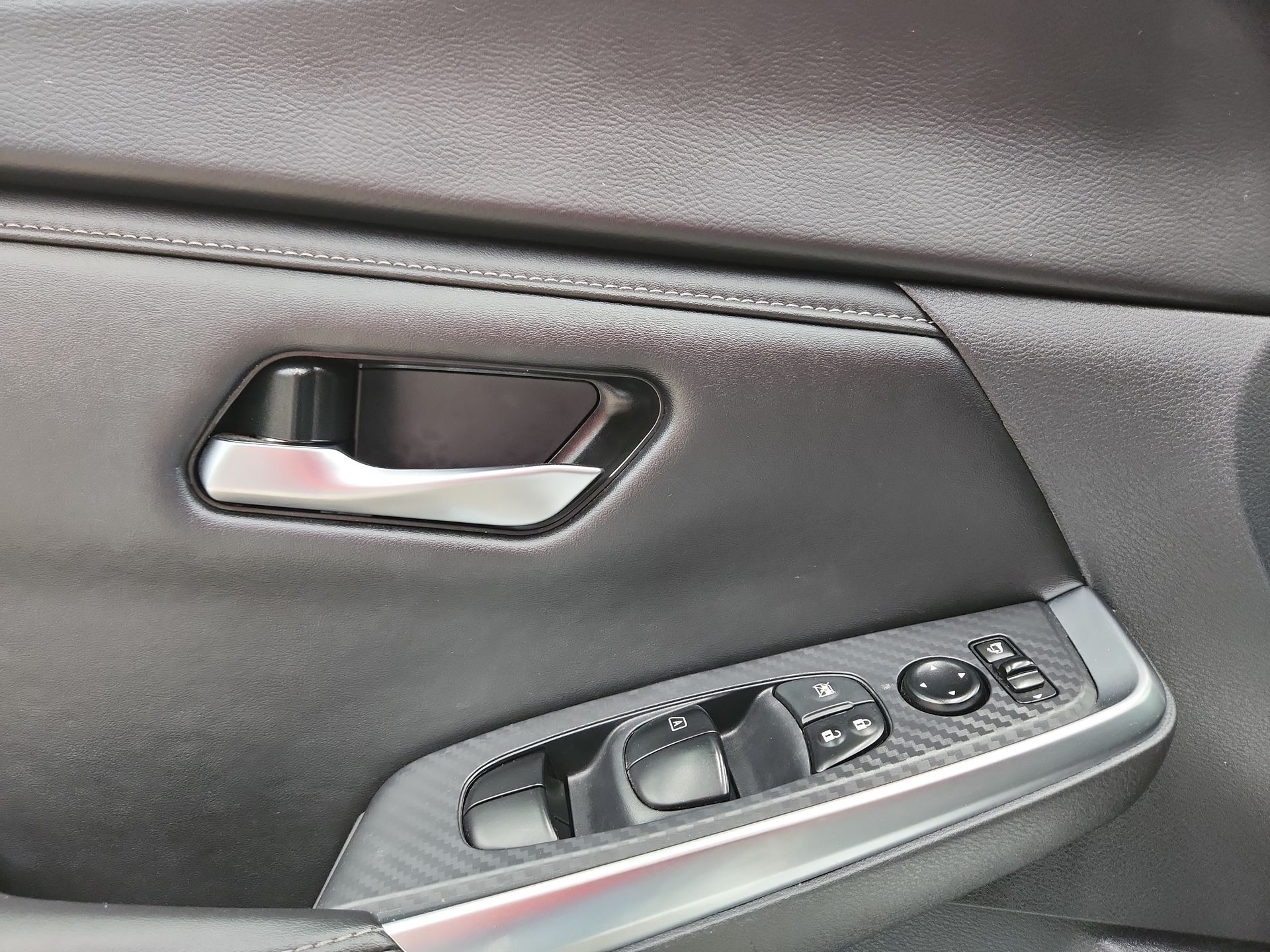 2024 Nissan SENTRA PLATINUM BITONO CVT 24