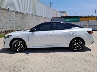 2024 Nissan SENTRA PLATINUM BITONO CVT 24