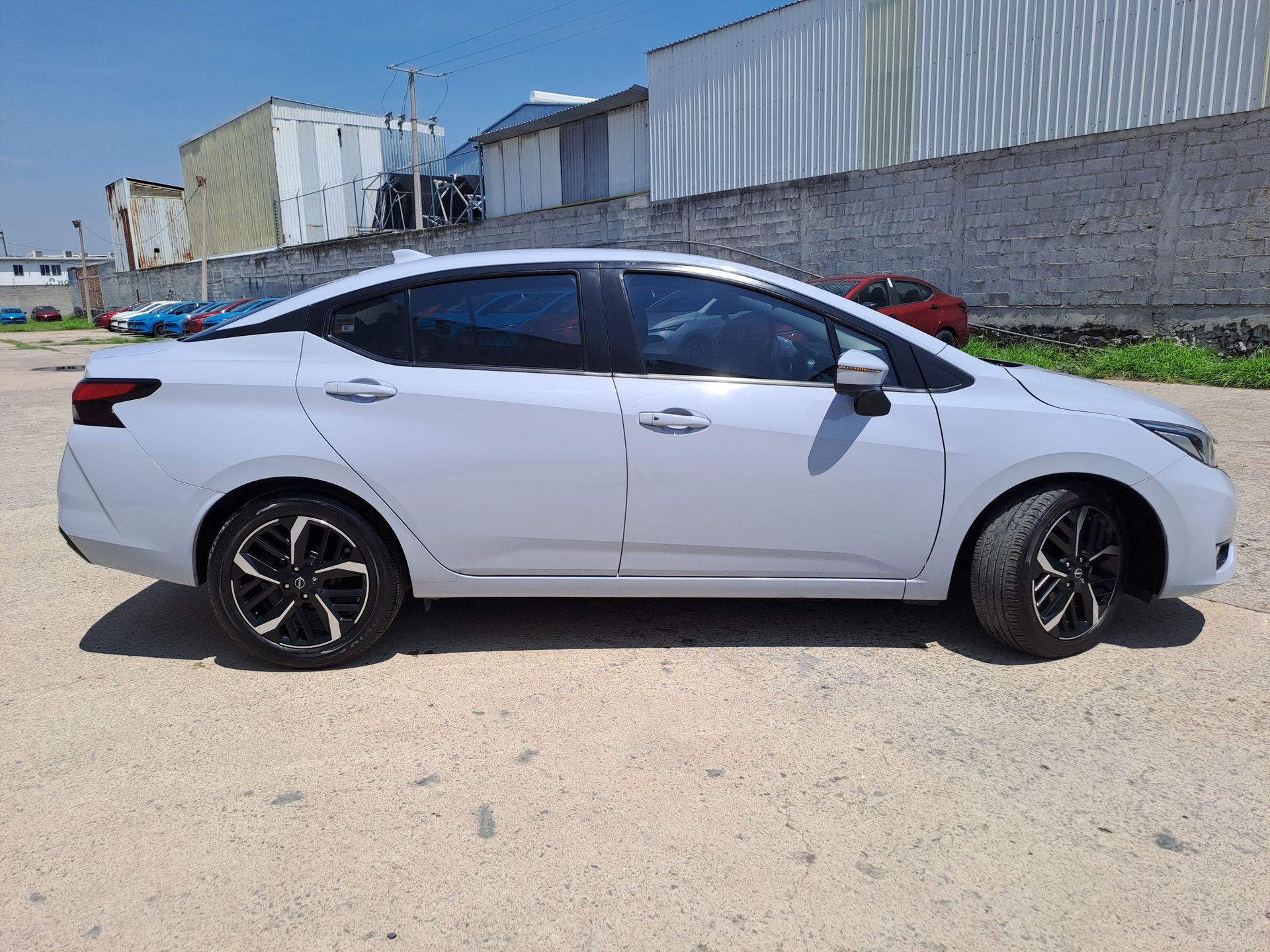 2023 Nissan VERSA SENSE CVT 23