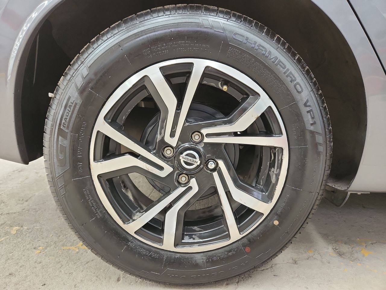 2021 Nissan VERSA SENSE MT 21