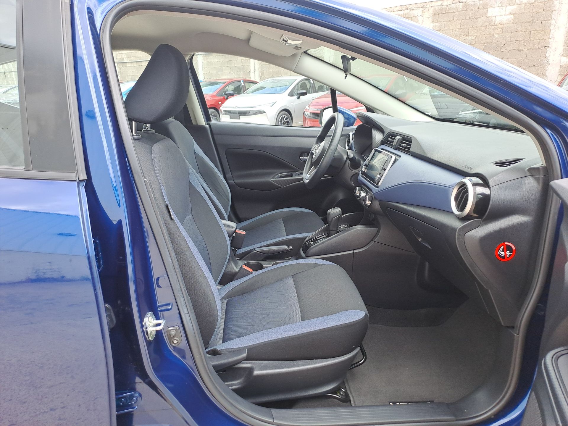 2023 Nissan VERSA ADVANCE CVT 23