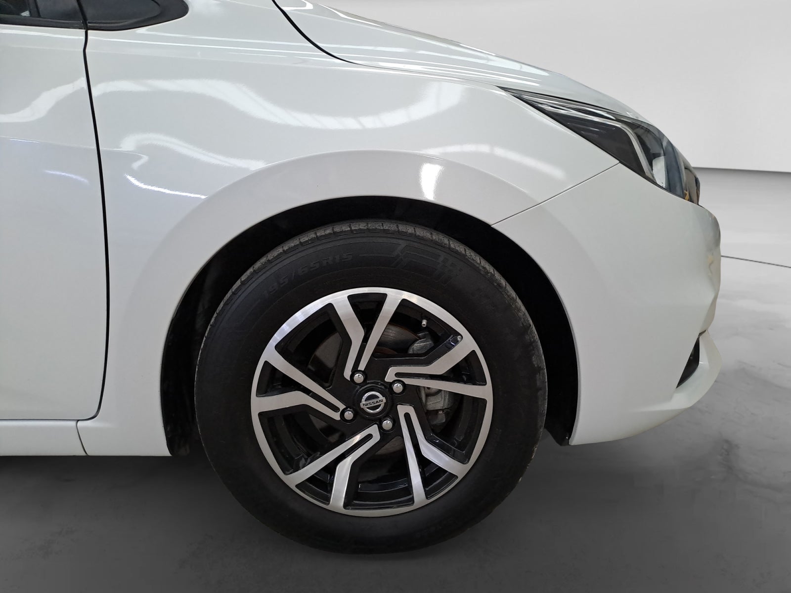 2022 Nissan VERSA ADVANCE CVT 22