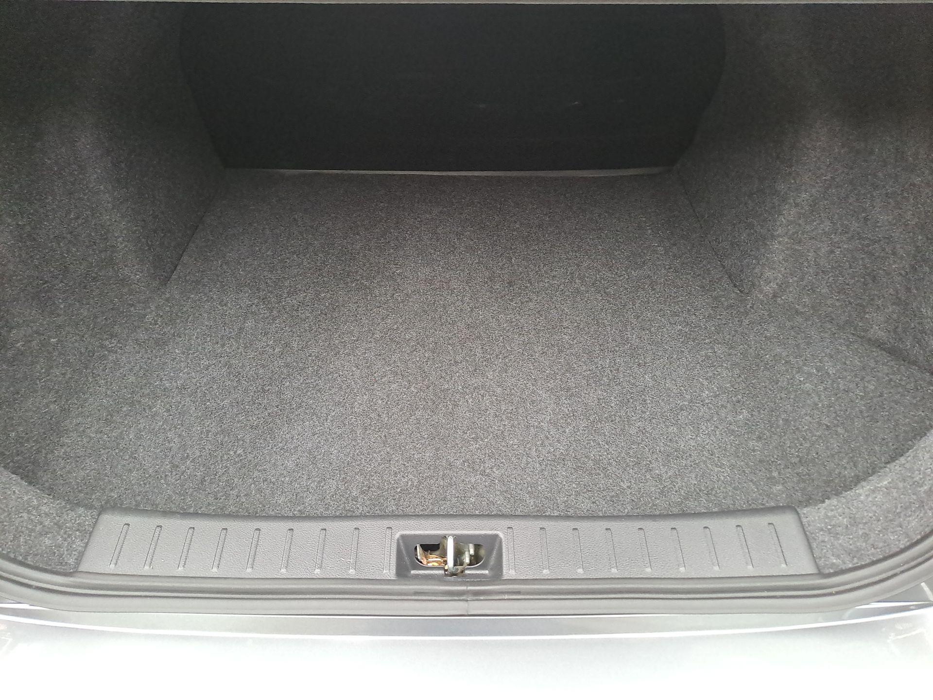 2024 Nissan VERSA SENSE MT 24
