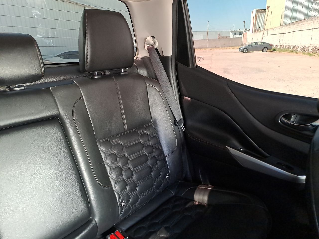 2021 Nissan FRONTIER PLATINUM LE TA 21