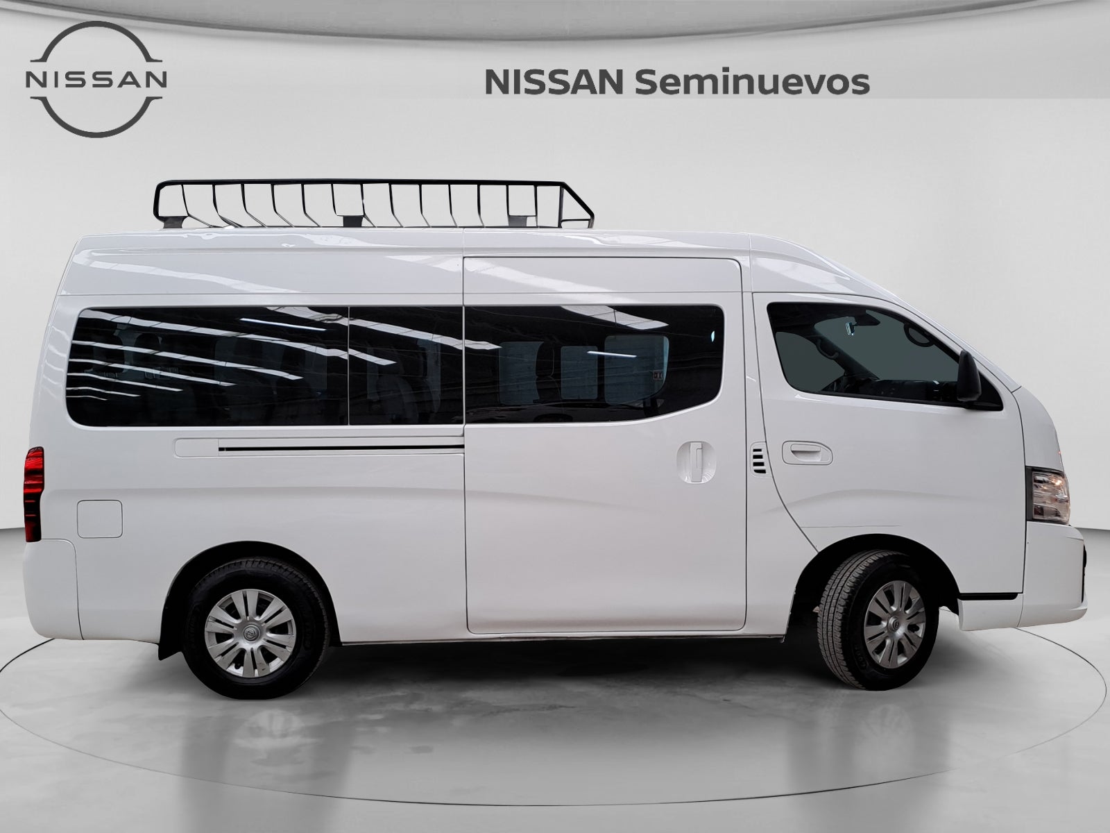 2024 Nissan URVAN 14 PASAJEROS AMPLIA AA 24