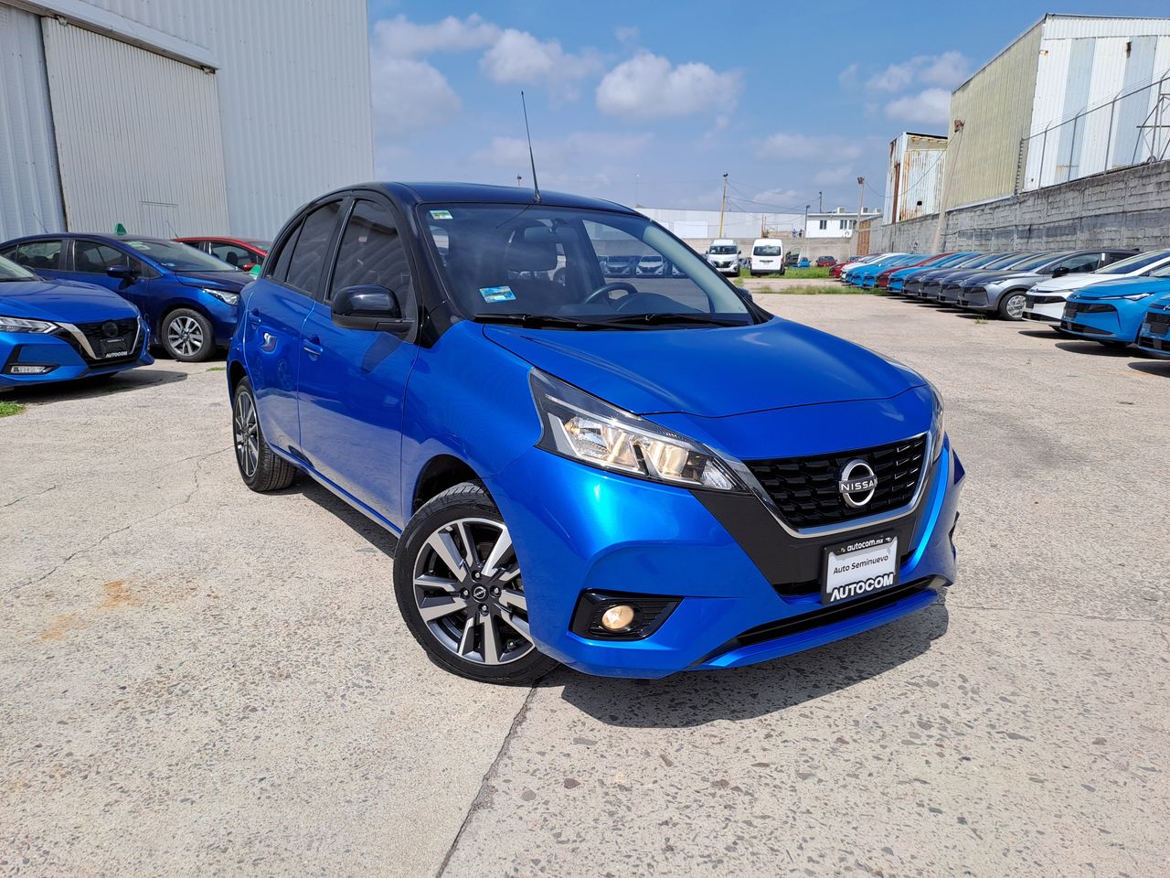 2023 Nissan MARCH EXCLUSIVE TA BI-TONO 23