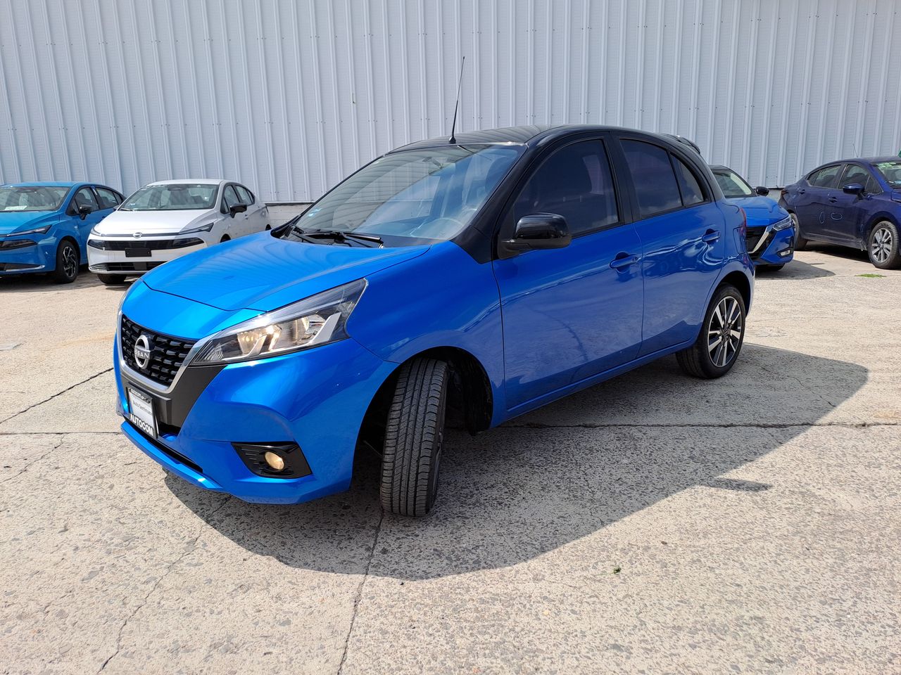 2023 Nissan MARCH EXCLUSIVE TA BI-TONO 23