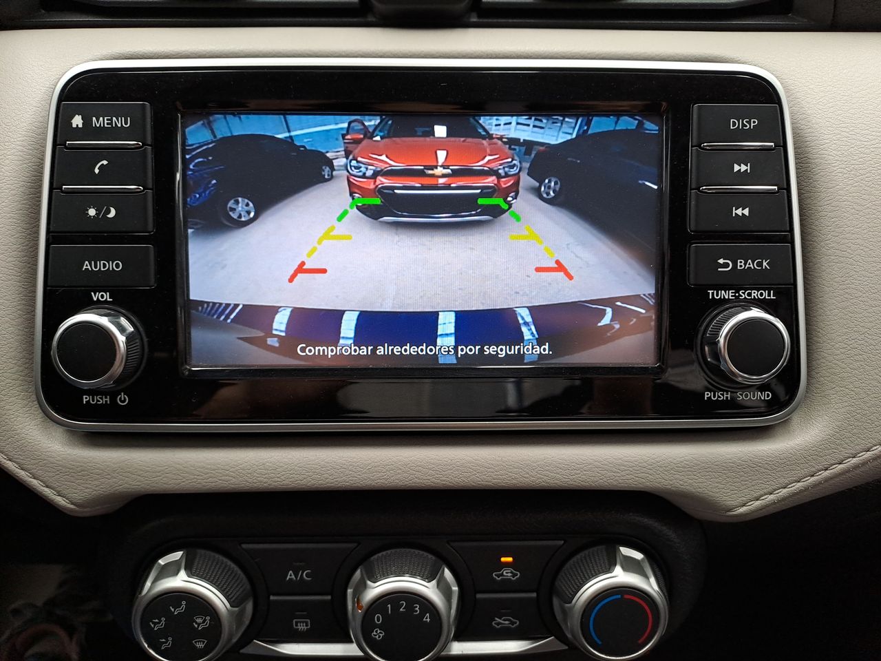 2022 Nissan VERSA ADVANCE CVT 22