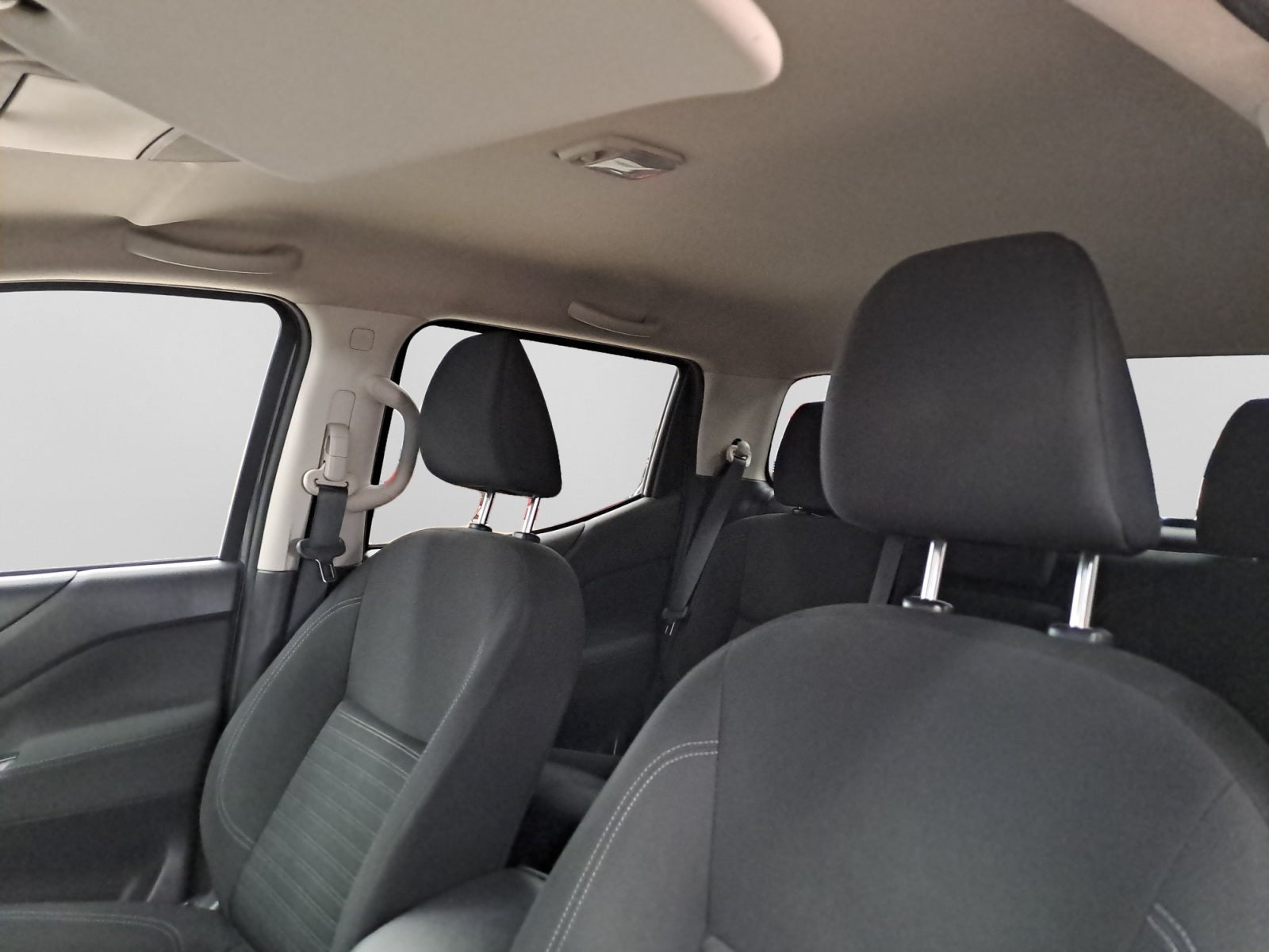 2024 Nissan FRONTIER FRONTIER XE TM 24