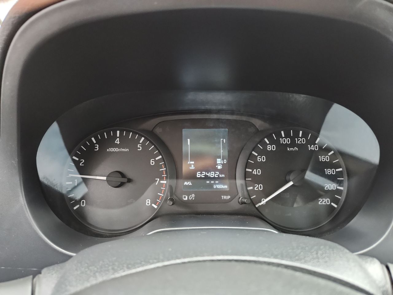 2020 Nissan FRONTIER DOBLE CABINA SE TM AC PAQ SEG 6VEL