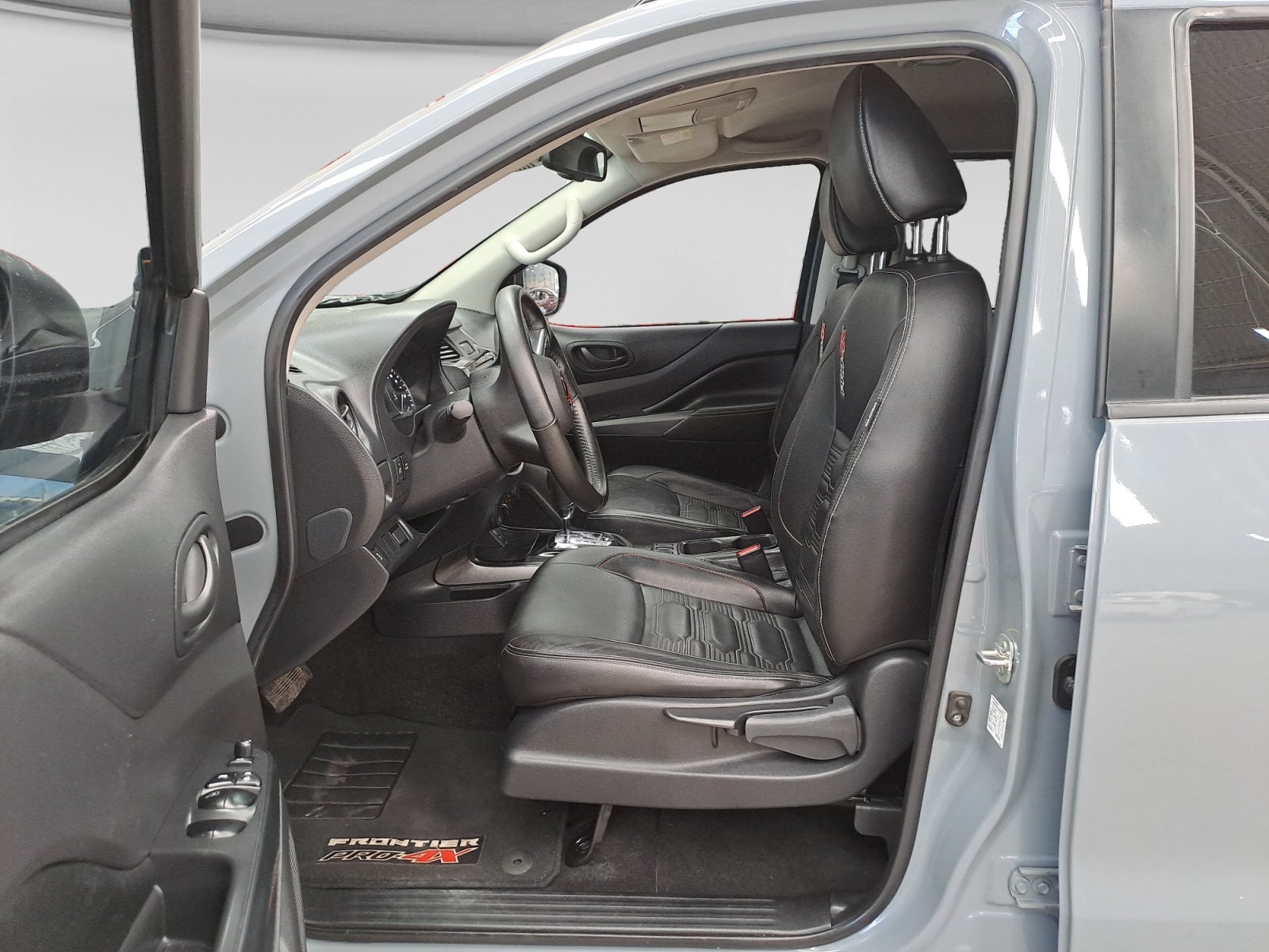 2024 Nissan FRONTIER FRONTIER PRO-4X 4X4 TA 24
