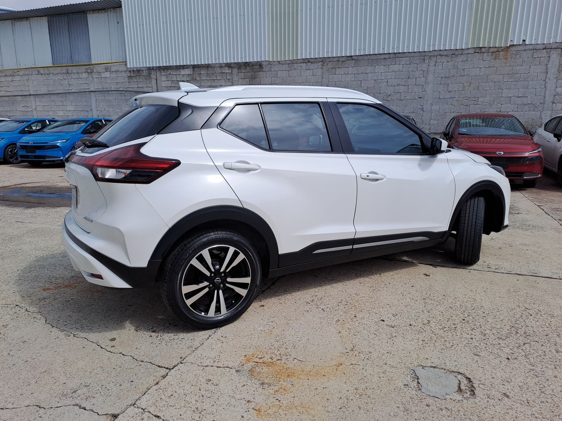 2023 Nissan KICKS ADVANCE 1.6 LTS CVT 23