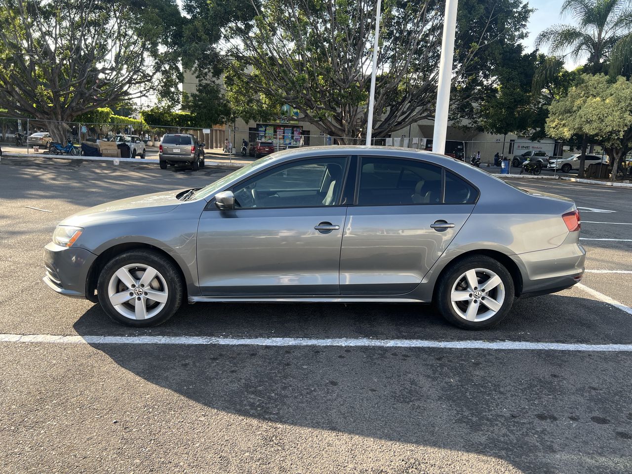2018 Volkswagen JETTA TRENDLINE TIP.