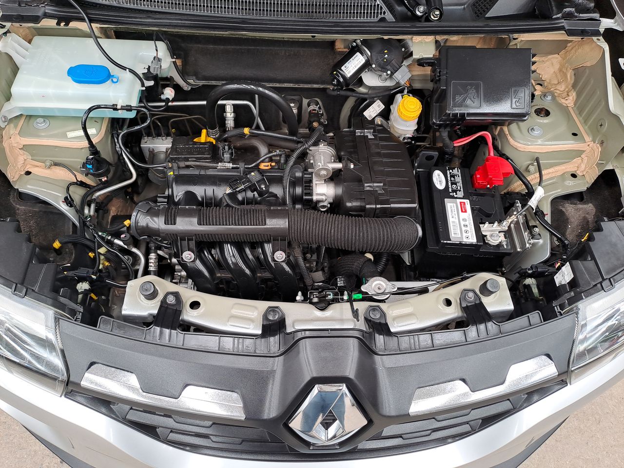 2024 RENAULT KWID ICONIC