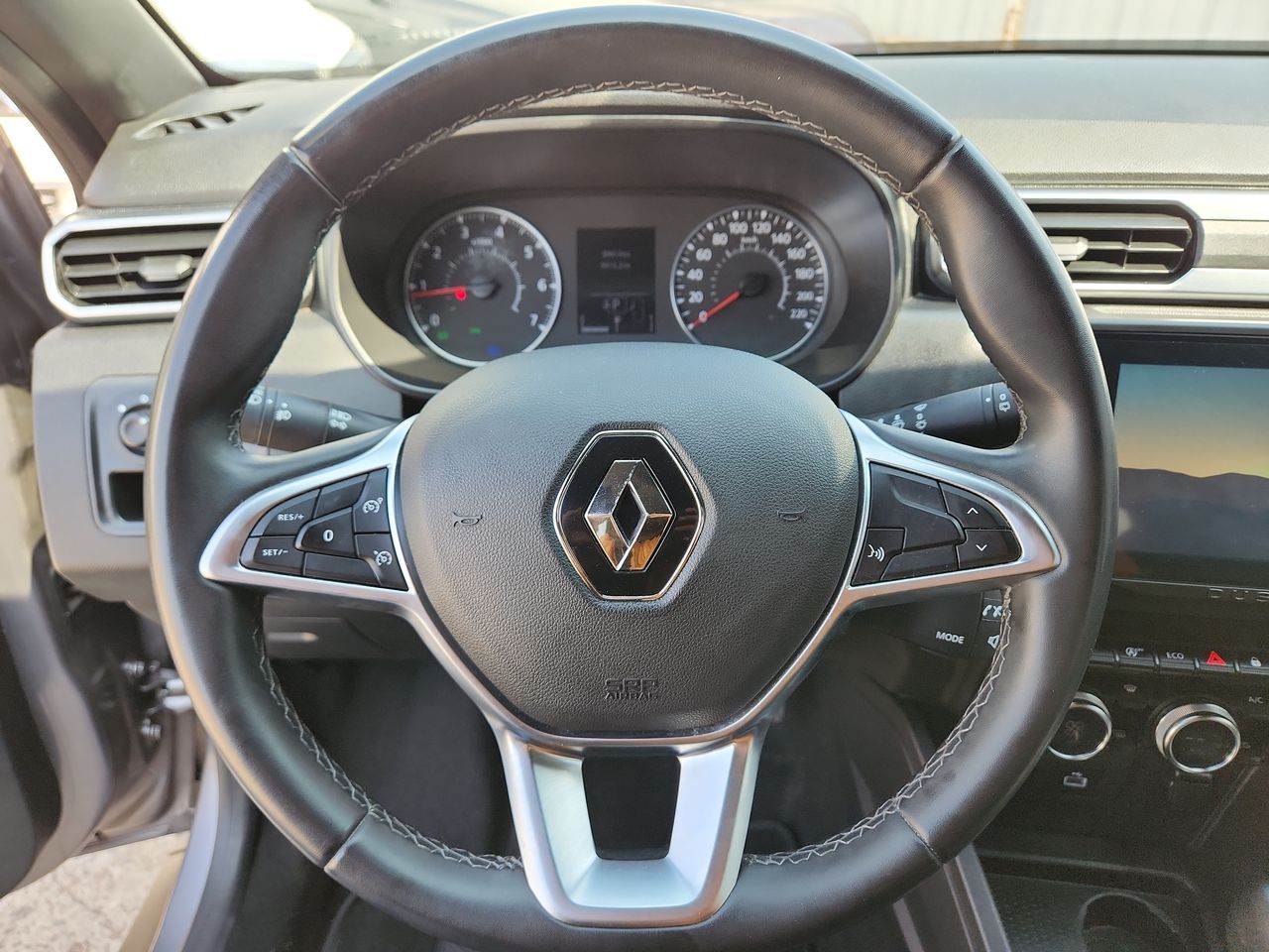 2022 RENAULT DUSTER ICONIC CVT