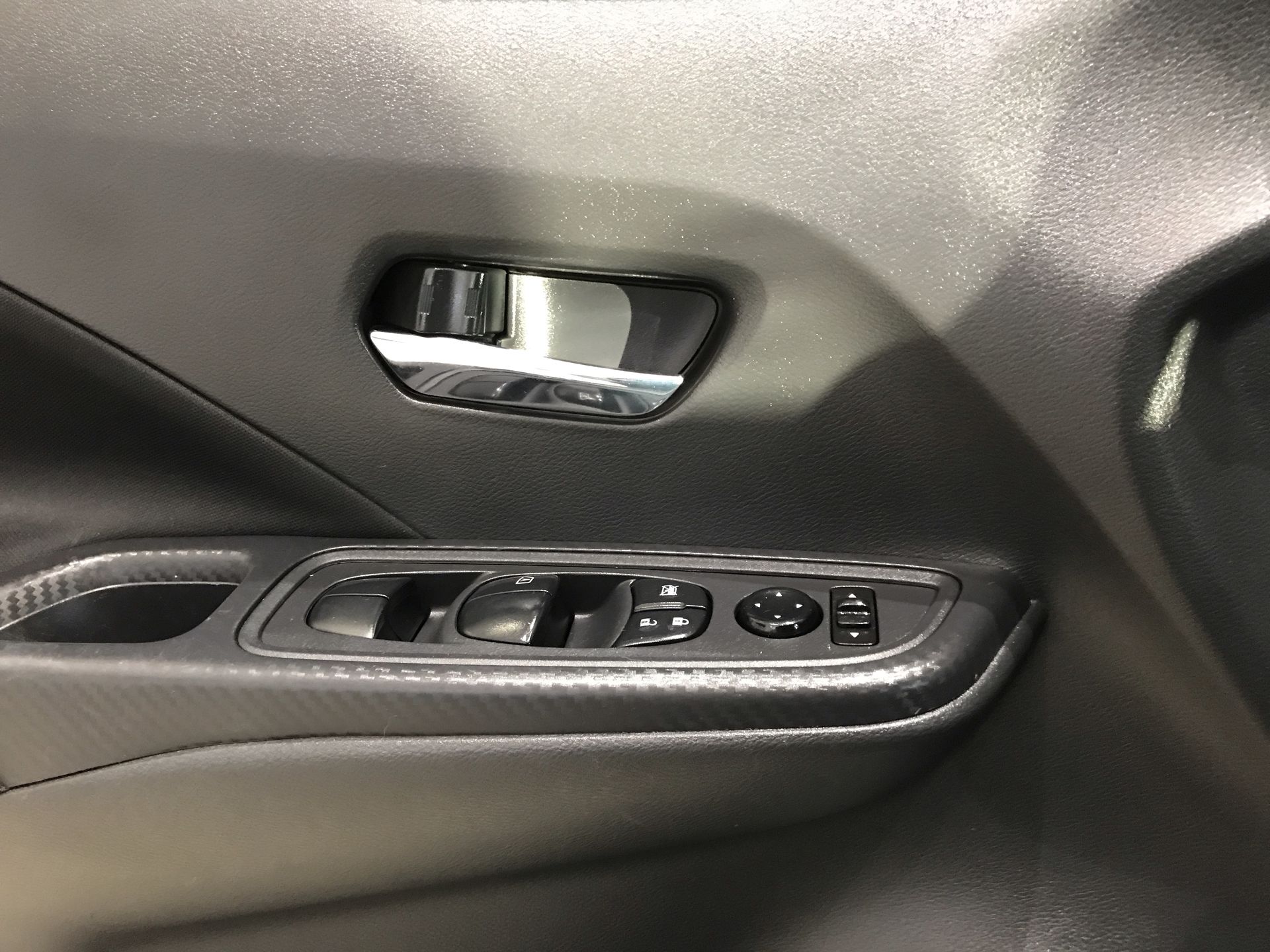 2023 Nissan VERSA ADVANCE MT 23