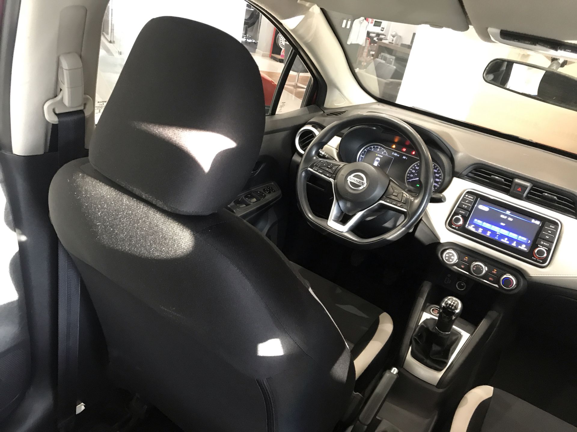 2022 Nissan VERSA ADVANCE MT 22